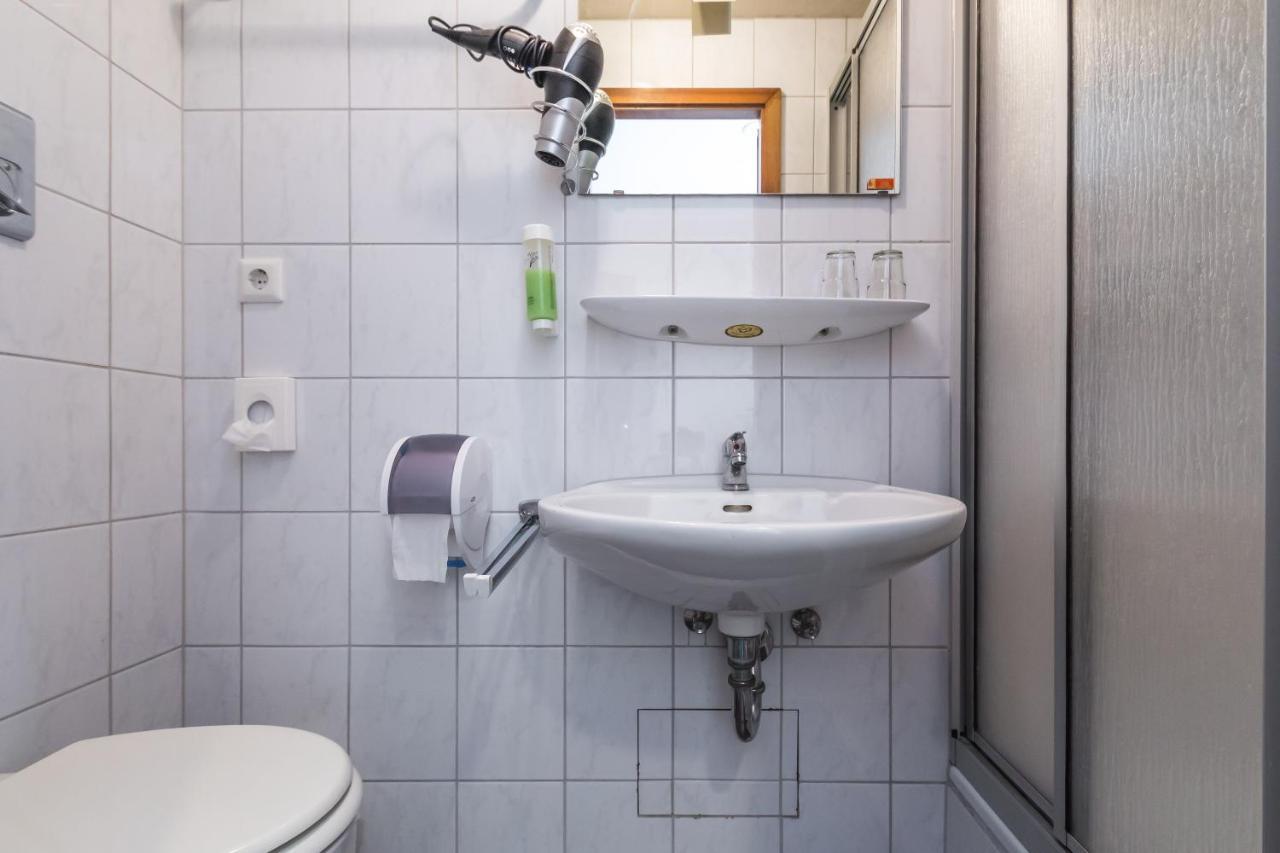 Hotel Mettlacher Hof Ngoại thất bức ảnh